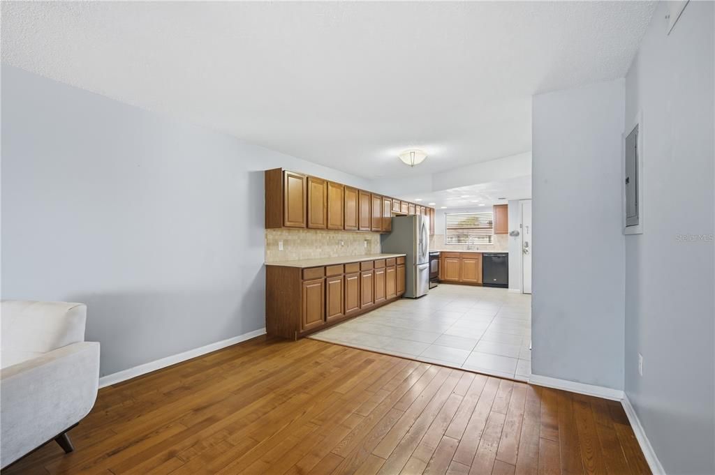 For Rent: $1,625 (2 beds, 2 baths, 1084 Square Feet)
