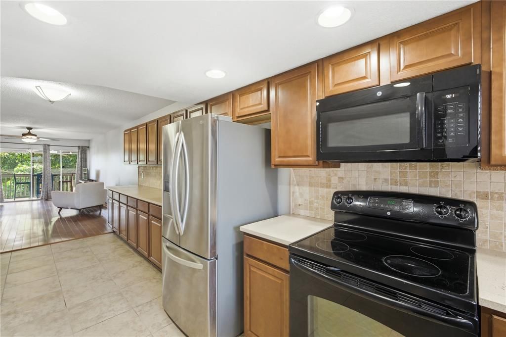For Rent: $1,625 (2 beds, 2 baths, 1084 Square Feet)