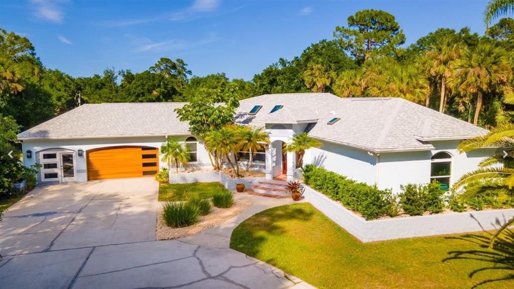 Vendido Recientemente: $950,000 (3 camas, 2 baños, 3310 Pies cuadrados)