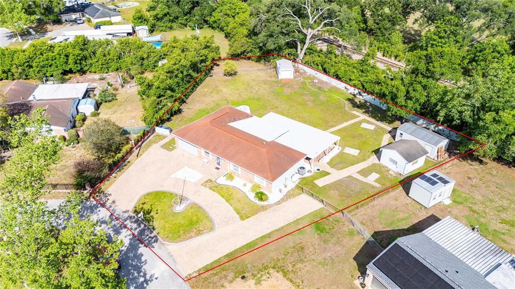 Active With Contract: $449,000 (3 beds, 2 baths, 2207 Square Feet)