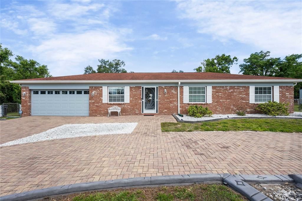 Active With Contract: $449,000 (3 beds, 2 baths, 2207 Square Feet)