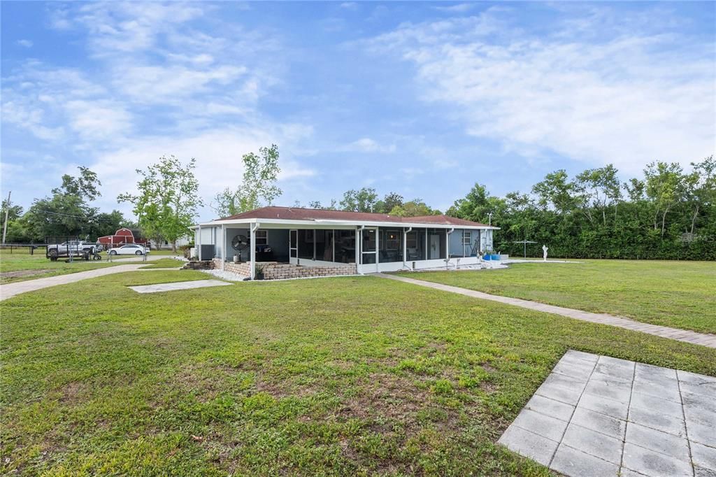 Active With Contract: $449,000 (3 beds, 2 baths, 2207 Square Feet)