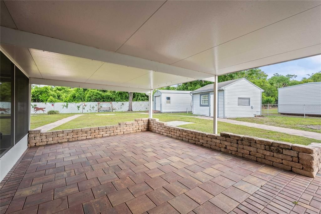 Active With Contract: $449,000 (3 beds, 2 baths, 2207 Square Feet)