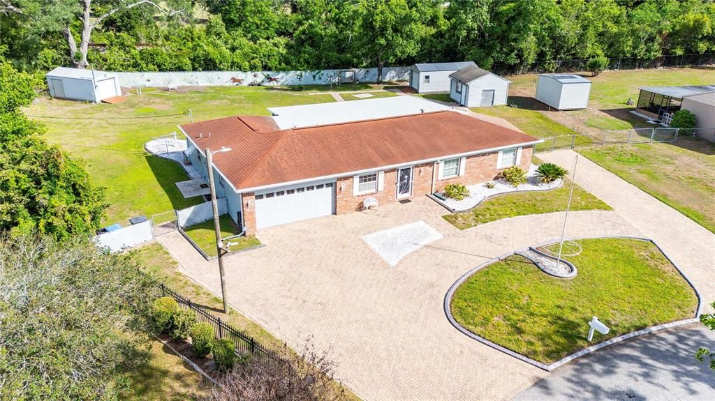 Active With Contract: $449,000 (3 beds, 2 baths, 2207 Square Feet)