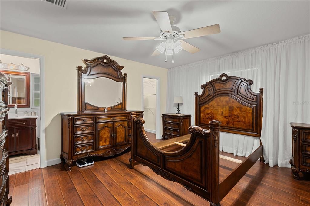 Active With Contract: $449,000 (3 beds, 2 baths, 2207 Square Feet)