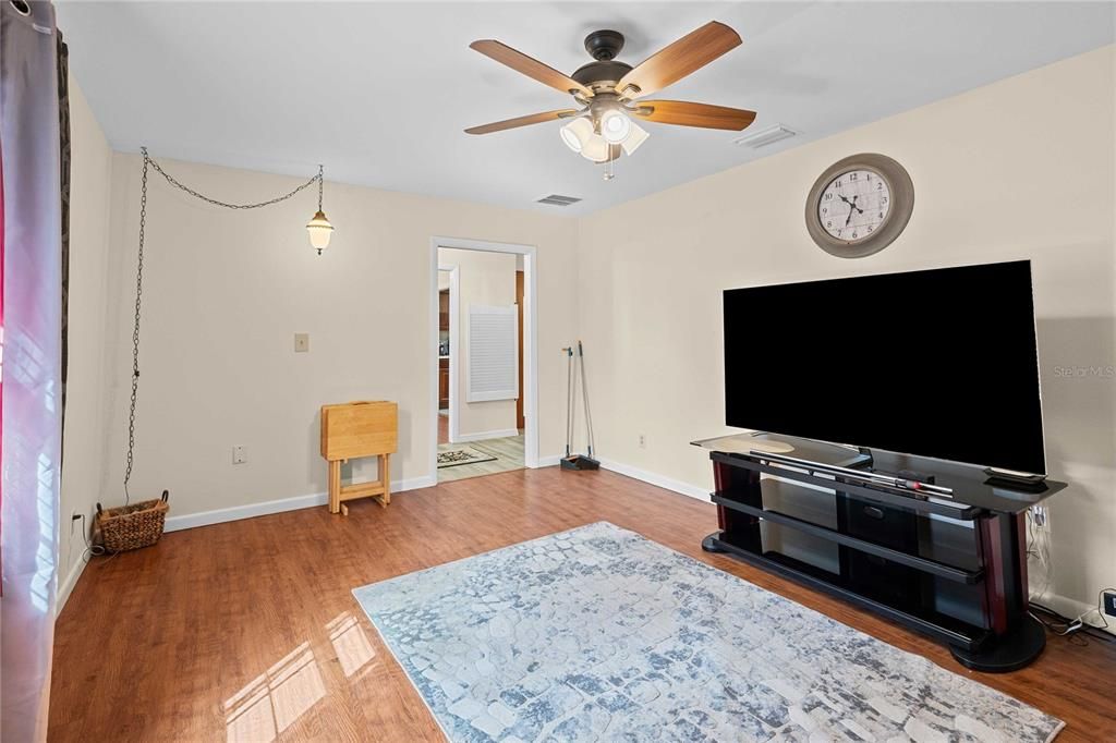Active With Contract: $449,000 (3 beds, 2 baths, 2207 Square Feet)