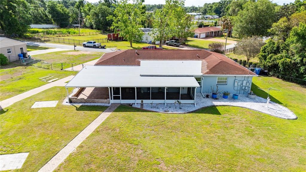 Active With Contract: $449,000 (3 beds, 2 baths, 2207 Square Feet)