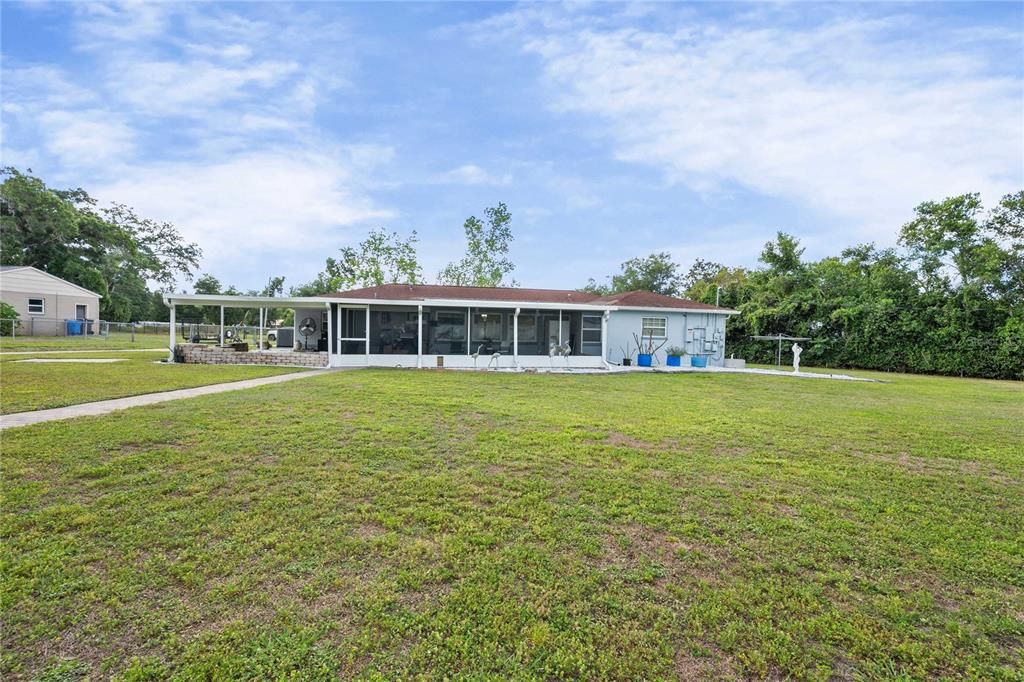 Active With Contract: $449,000 (3 beds, 2 baths, 2207 Square Feet)