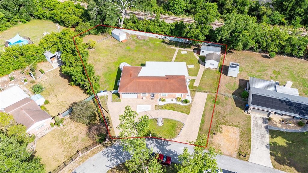 Active With Contract: $449,000 (3 beds, 2 baths, 2207 Square Feet)