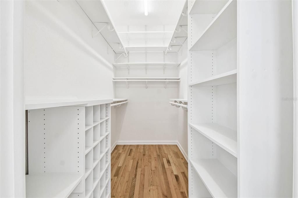 Под контрактом: $475,000 (3 спален, 3 ванн, 1826 Квадратных фут)