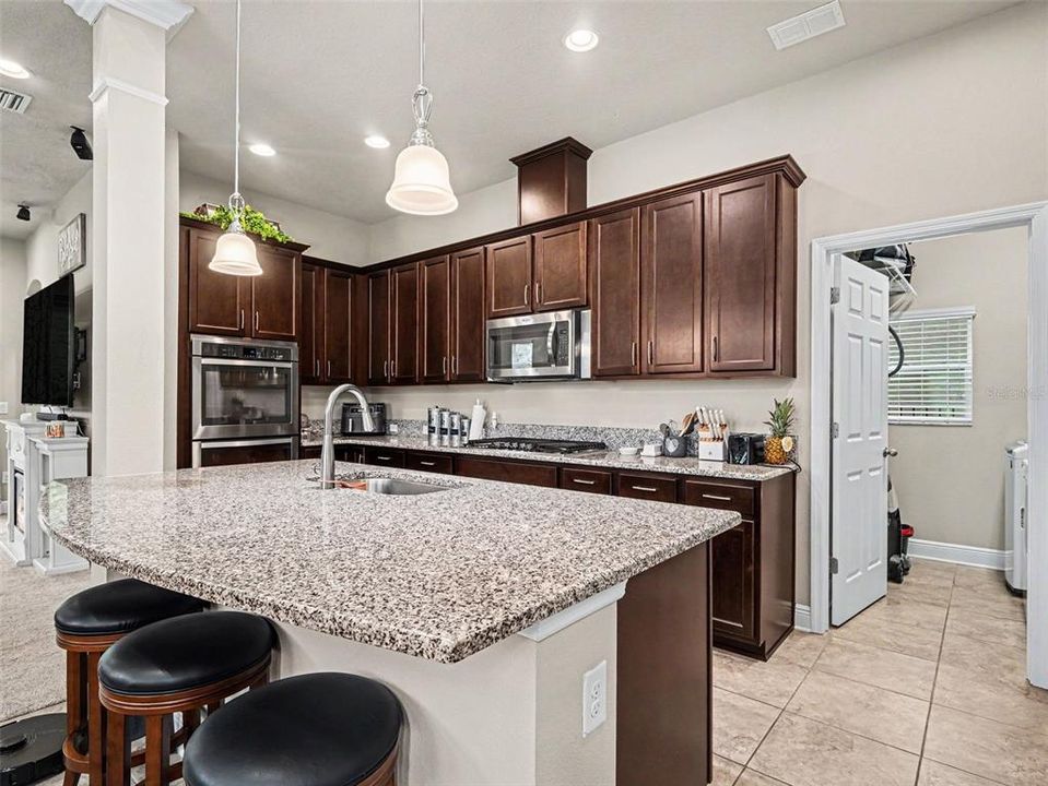For Sale: $528,000 (4 beds, 3 baths, 2779 Square Feet)