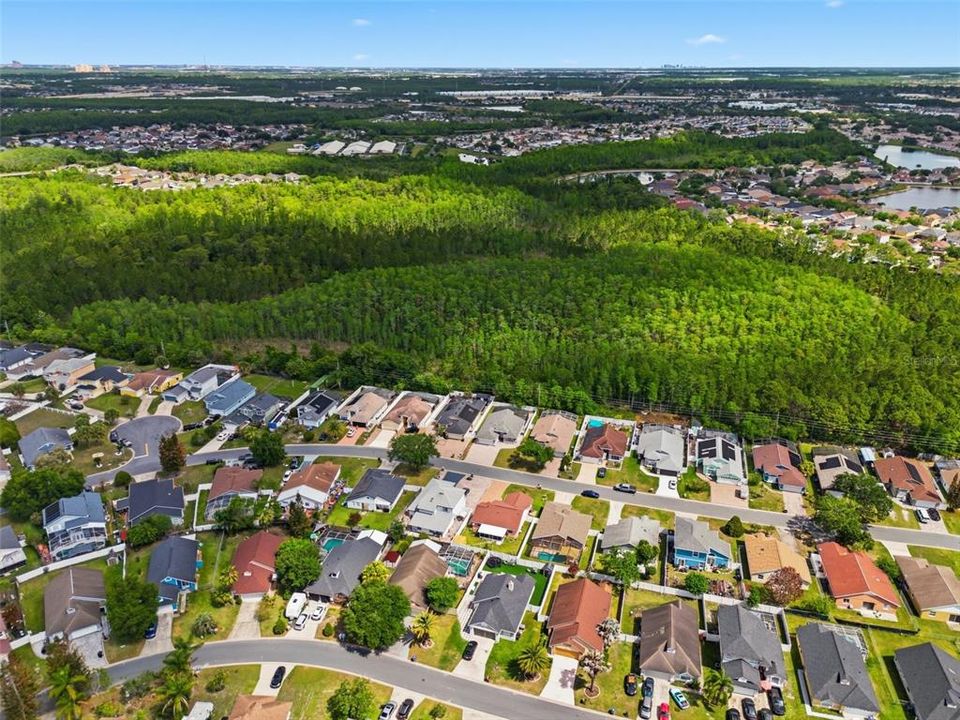 Activo con contrato: $359,990 (3 camas, 2 baños, 1410 Pies cuadrados)