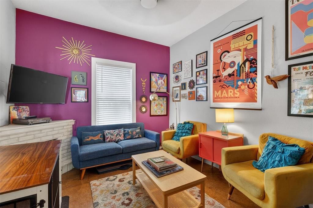 Active With Contract: $249,000 (3 beds, 2 baths, 832 Square Feet)
