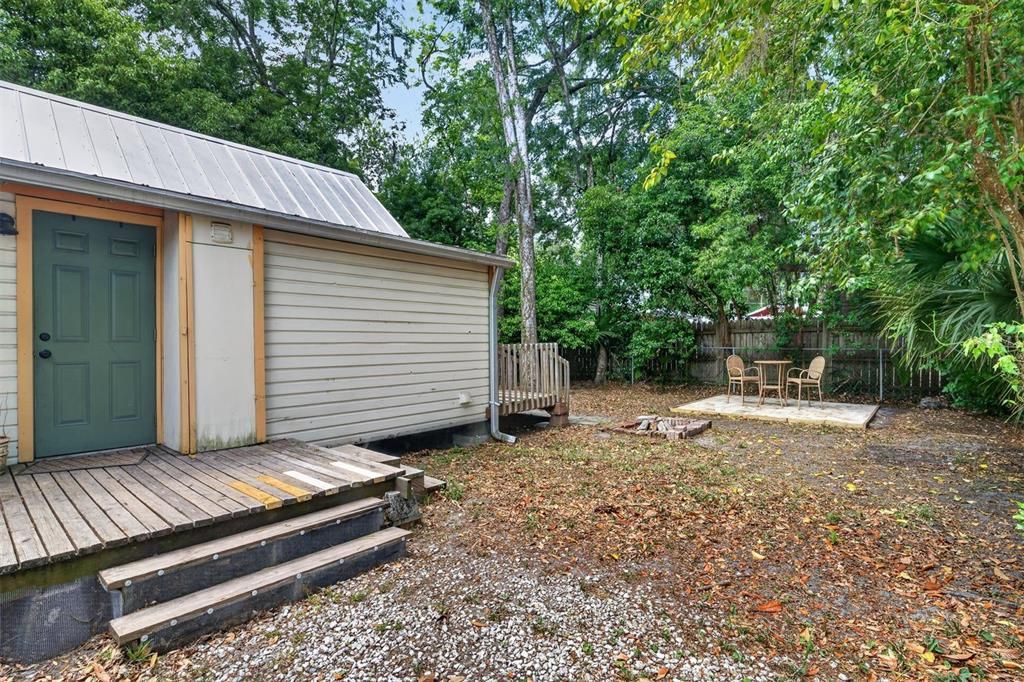 Active With Contract: $249,000 (3 beds, 2 baths, 832 Square Feet)