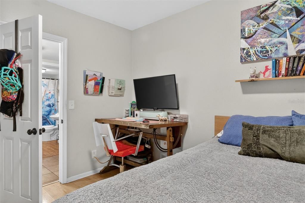 Active With Contract: $249,000 (3 beds, 2 baths, 832 Square Feet)