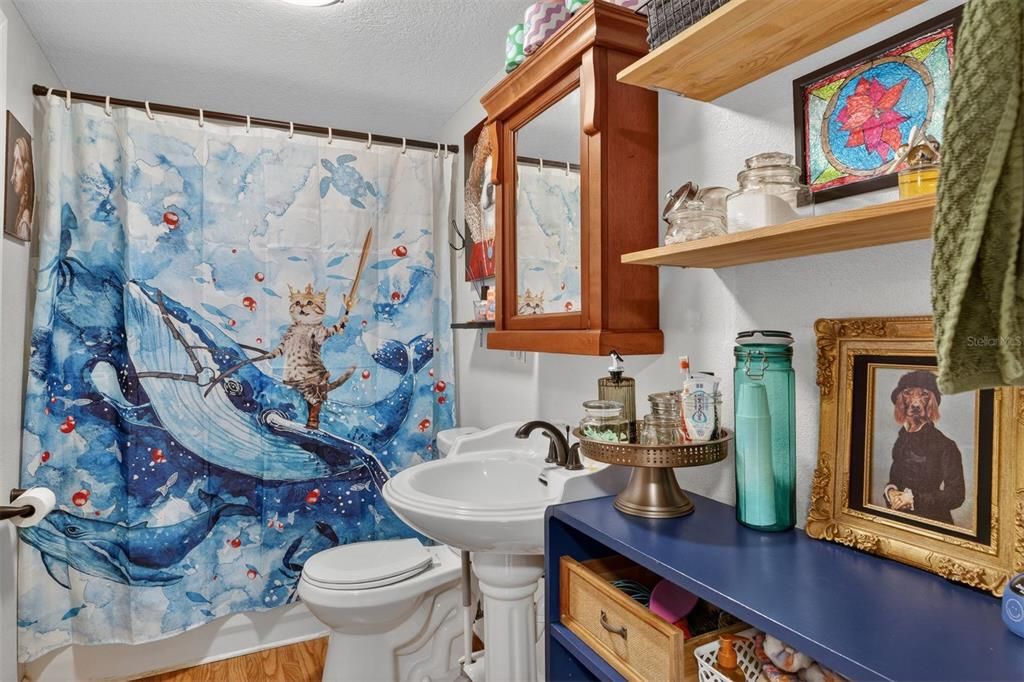 Active With Contract: $249,000 (3 beds, 2 baths, 832 Square Feet)