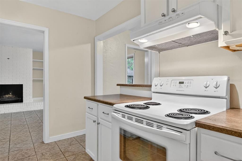 For Sale: $274,400 (3 beds, 1 baths, 1240 Square Feet)