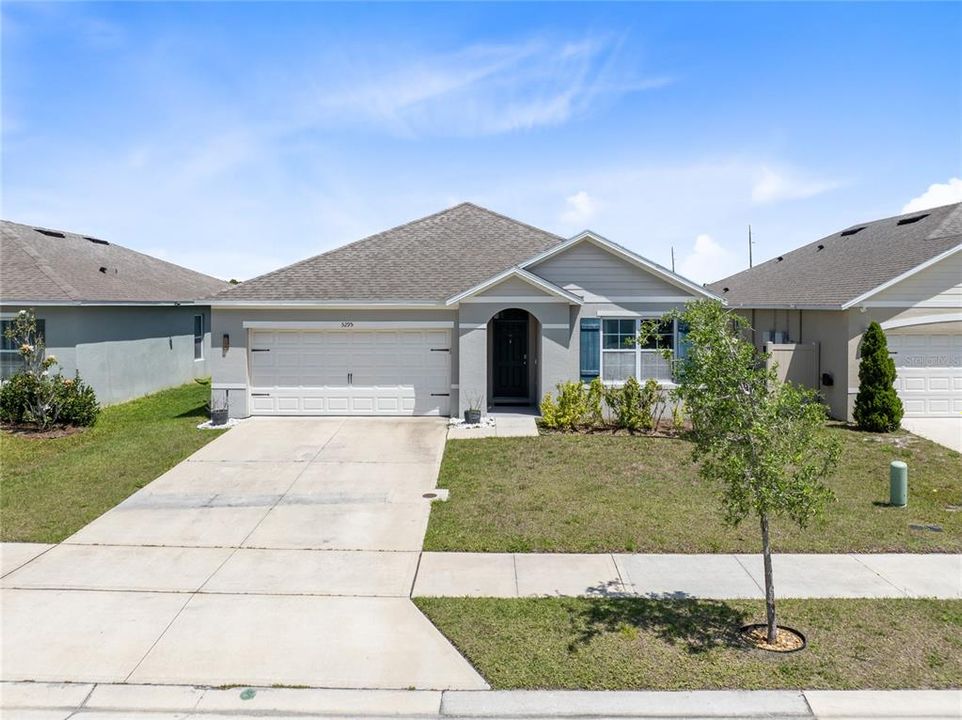 Active With Contract: $375,000 (3 beds, 2 baths, 1672 Square Feet)
