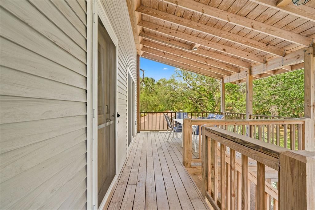 For Sale: $449,900 (2 beds, 1 baths, 1536 Square Feet)
