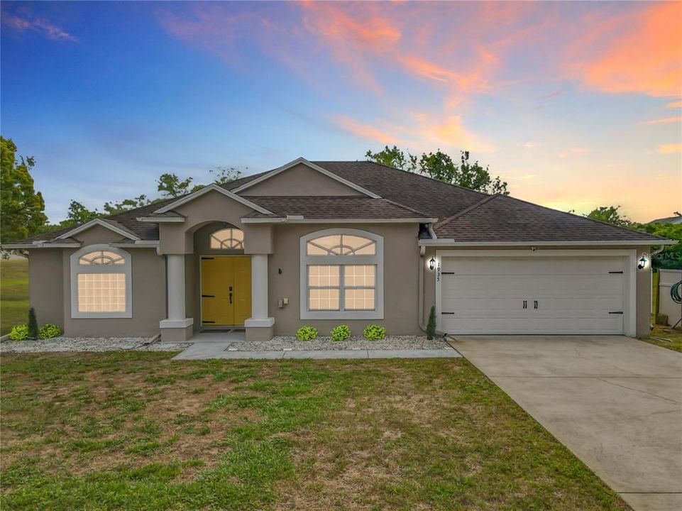 Active With Contract: $365,000 (3 beds, 2 baths, 1893 Square Feet)