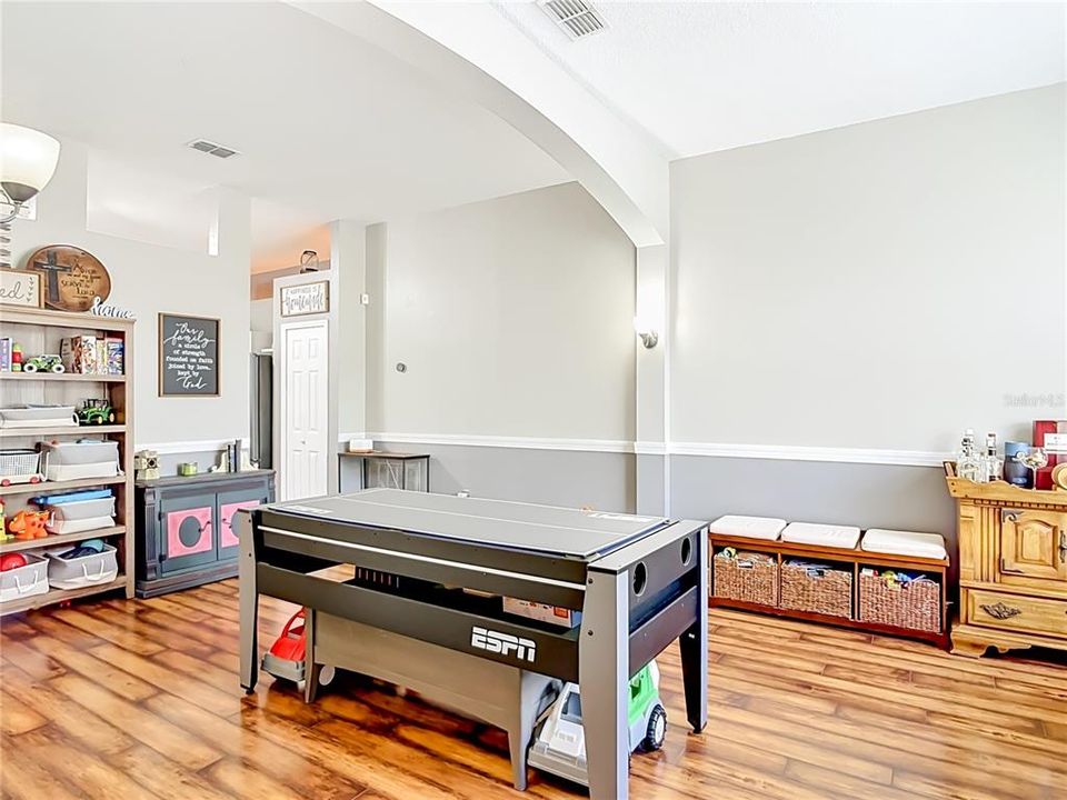 Active With Contract: $365,000 (3 beds, 2 baths, 1893 Square Feet)