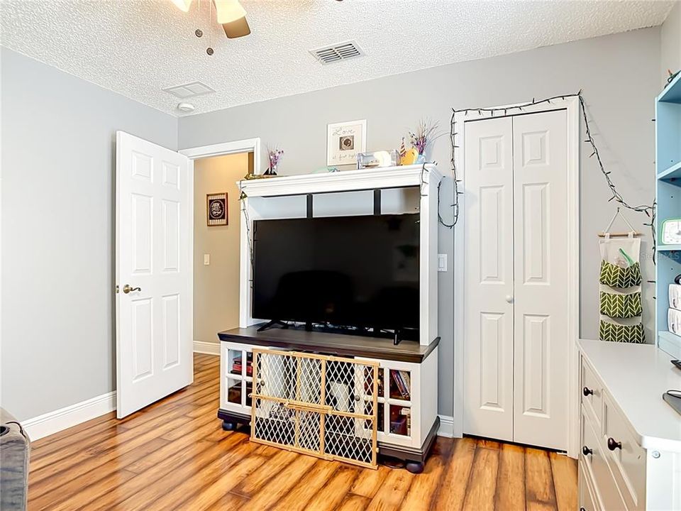 Active With Contract: $365,000 (3 beds, 2 baths, 1893 Square Feet)