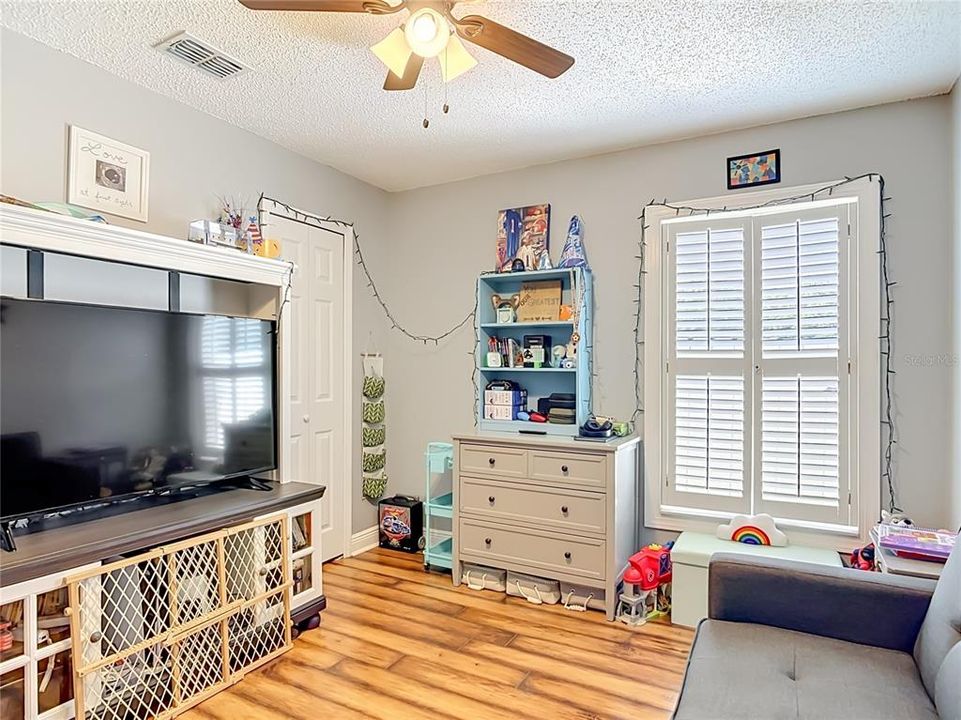 Active With Contract: $365,000 (3 beds, 2 baths, 1893 Square Feet)