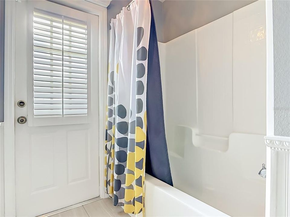 Active With Contract: $365,000 (3 beds, 2 baths, 1893 Square Feet)