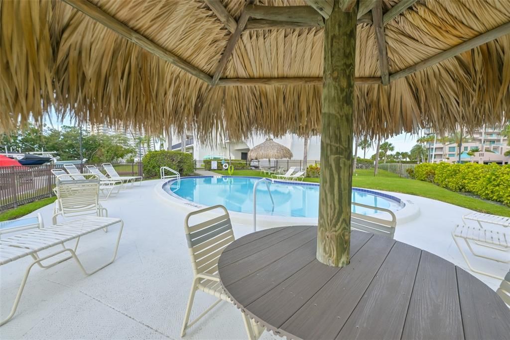 For Sale: $595,000 (2 beds, 2 baths, 1363 Square Feet)