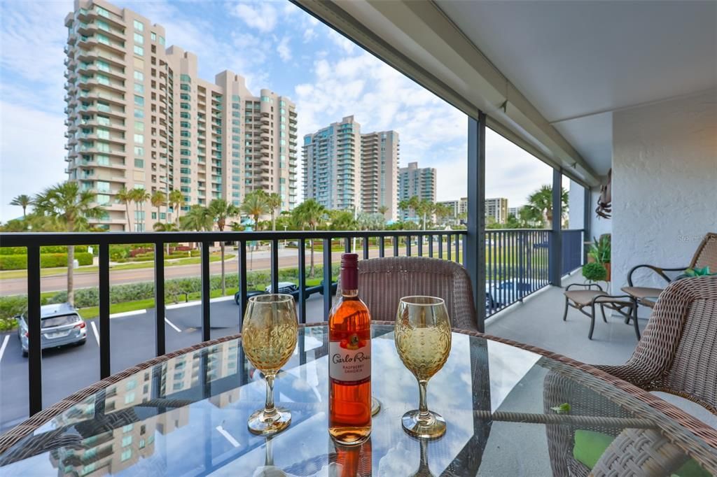 For Sale: $595,000 (2 beds, 2 baths, 1363 Square Feet)