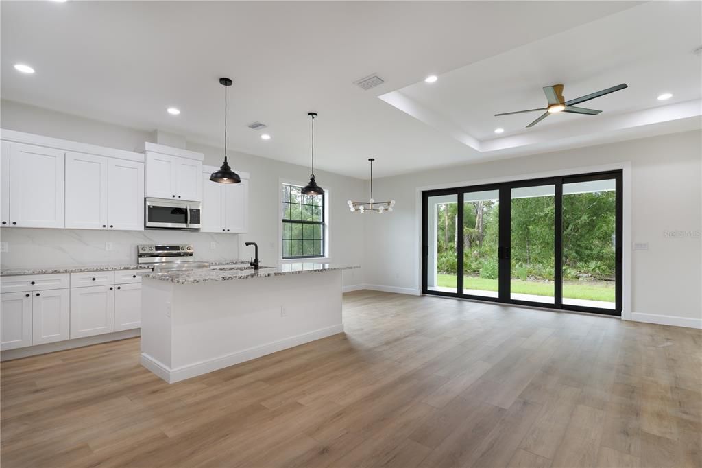 Activo con contrato: $339,990 (3 camas, 2 baños, 1522 Pies cuadrados)