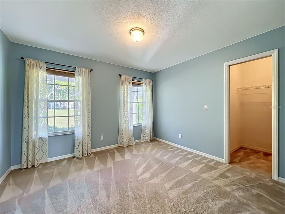 Под контрактом: $475,000 (3 спален, 2 ванн, 1892 Квадратных фут)