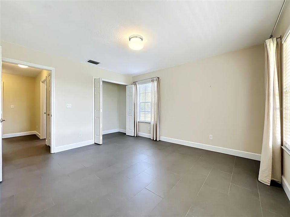 Под контрактом: $475,000 (3 спален, 2 ванн, 1892 Квадратных фут)