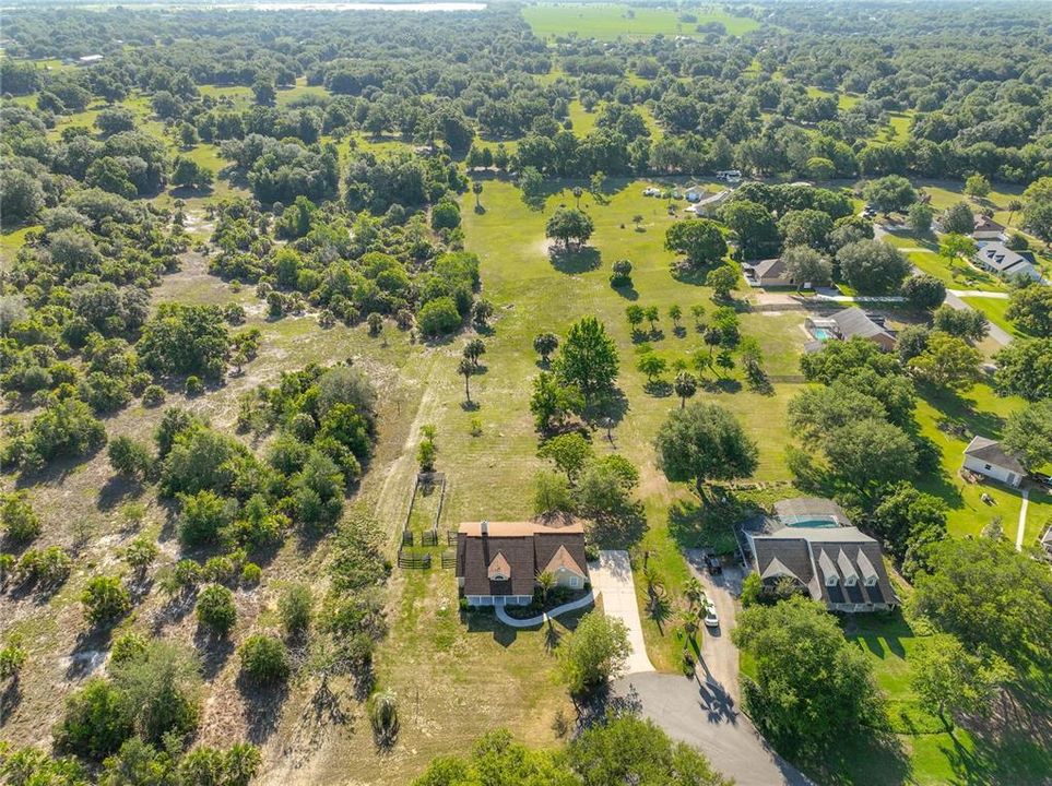 Под контрактом: $475,000 (3 спален, 2 ванн, 1892 Квадратных фут)