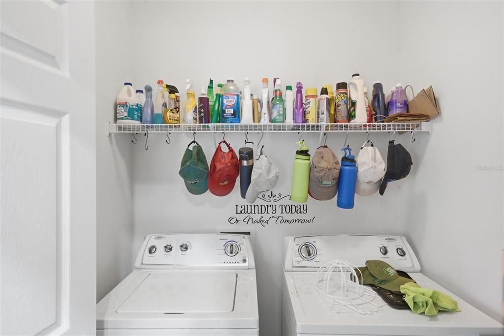 На продажу: $289,900 (2 спален, 2 ванн, 1536 Квадратных фут)