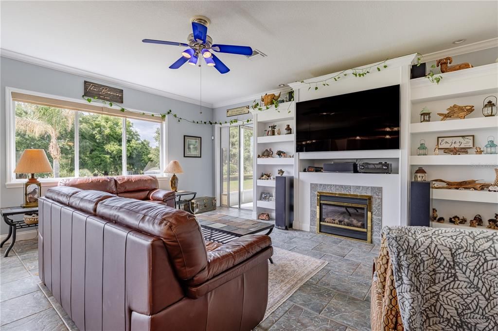 For Sale: $849,000 (4 beds, 3 baths, 2066 Square Feet)
