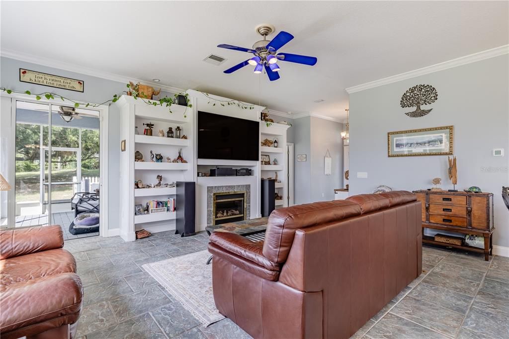 For Sale: $849,000 (4 beds, 3 baths, 2066 Square Feet)
