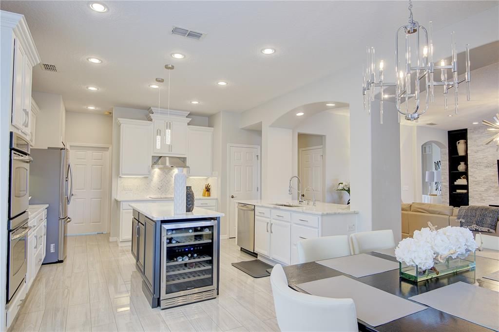 For Sale: $1,095,000 (4 beds, 4 baths, 4157 Square Feet)
