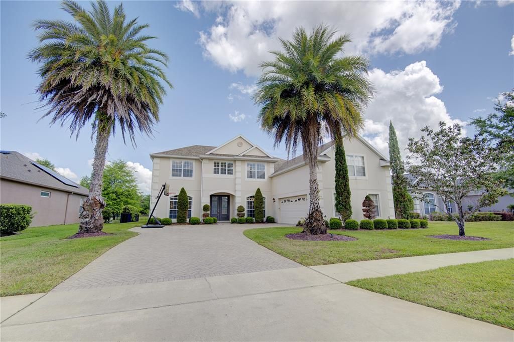 For Sale: $1,095,000 (4 beds, 4 baths, 4157 Square Feet)