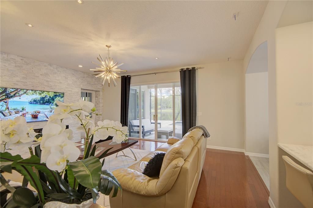 For Sale: $1,095,000 (4 beds, 4 baths, 4157 Square Feet)