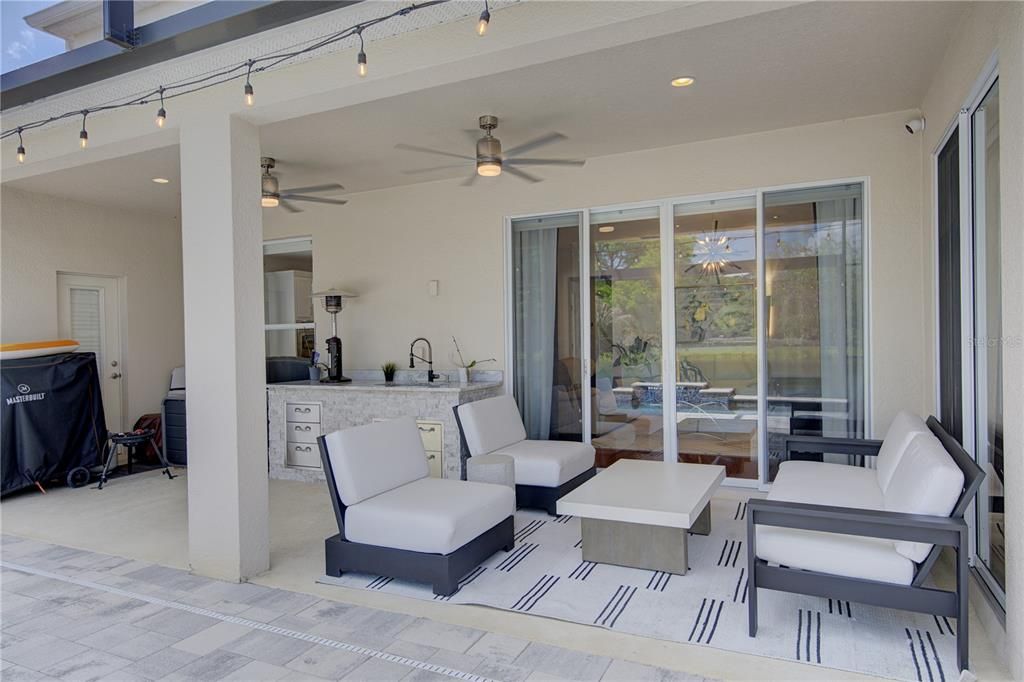 For Sale: $1,095,000 (4 beds, 4 baths, 4157 Square Feet)
