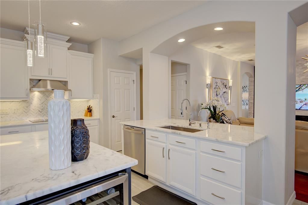 For Sale: $1,095,000 (4 beds, 4 baths, 4157 Square Feet)