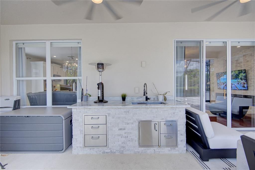 For Sale: $1,095,000 (4 beds, 4 baths, 4157 Square Feet)