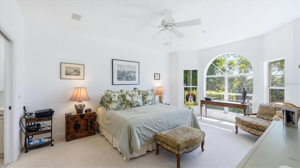 For Rent: $4,600 (3 beds, 2 baths, 2158 Square Feet)