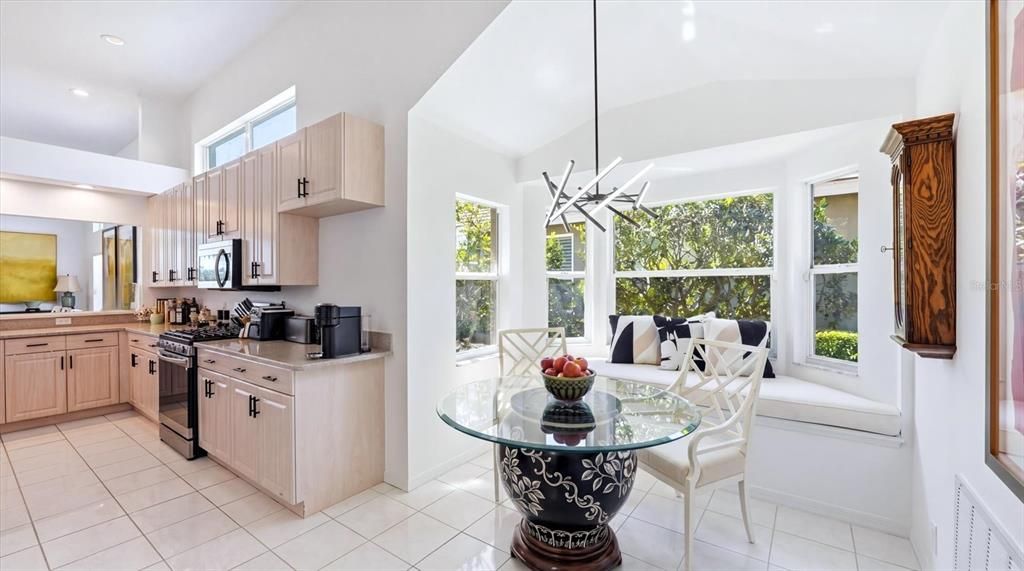 For Rent: $4,600 (3 beds, 2 baths, 2158 Square Feet)