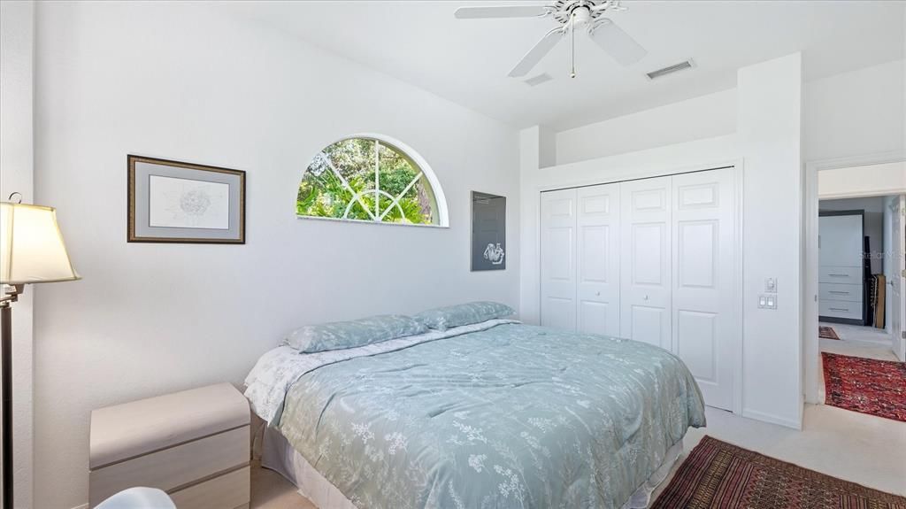 For Rent: $4,600 (3 beds, 2 baths, 2158 Square Feet)