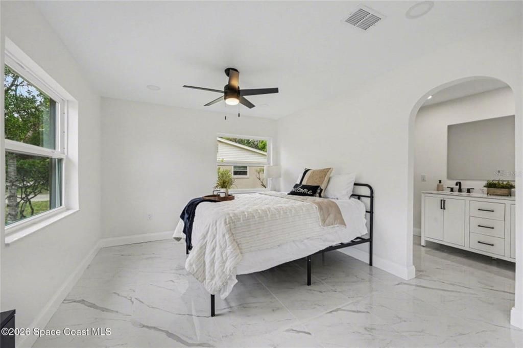 For Sale: $429,000 (3 beds, 2 baths, 1268 Square Feet)