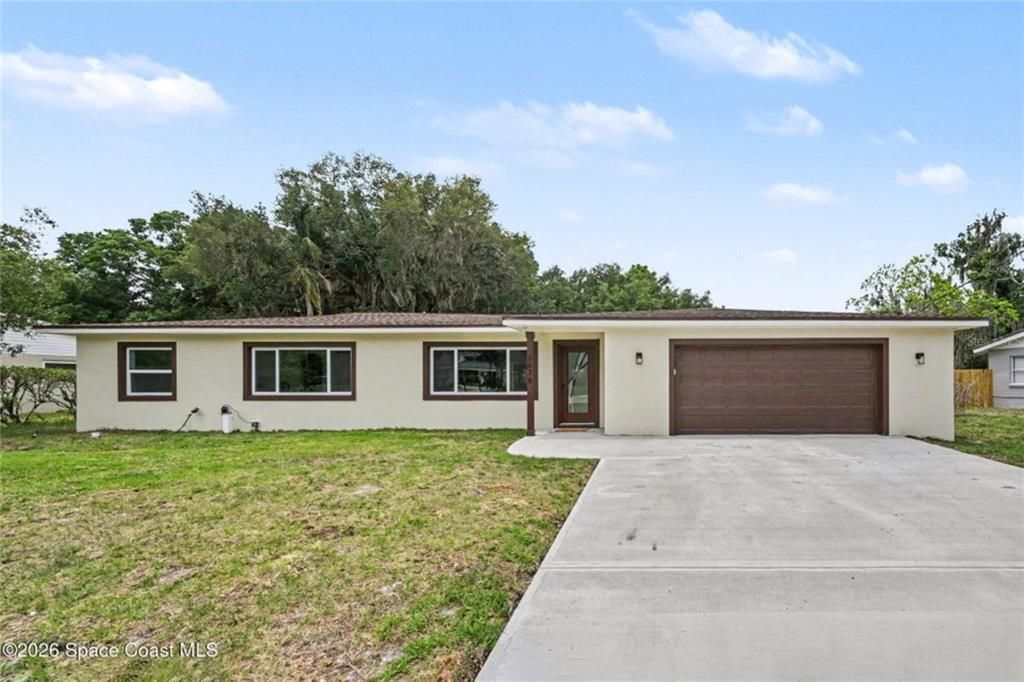 For Sale: $429,000 (3 beds, 2 baths, 1268 Square Feet)