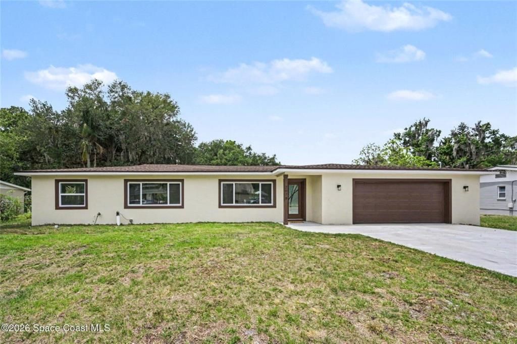 For Sale: $429,000 (3 beds, 2 baths, 1268 Square Feet)