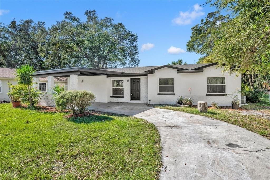 For Rent: $2,250 (4 beds, 2 baths, 1248 Square Feet)